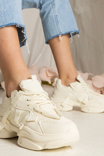 Ténis bege femininos... 2