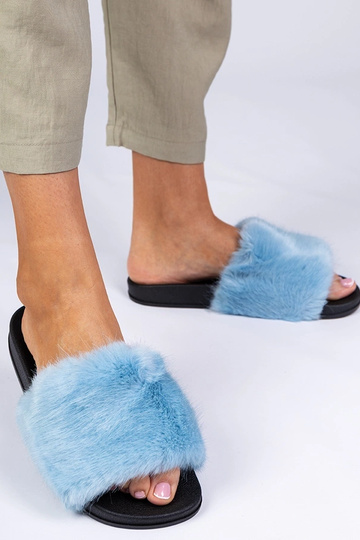 Chinelos femininos azuis... 2