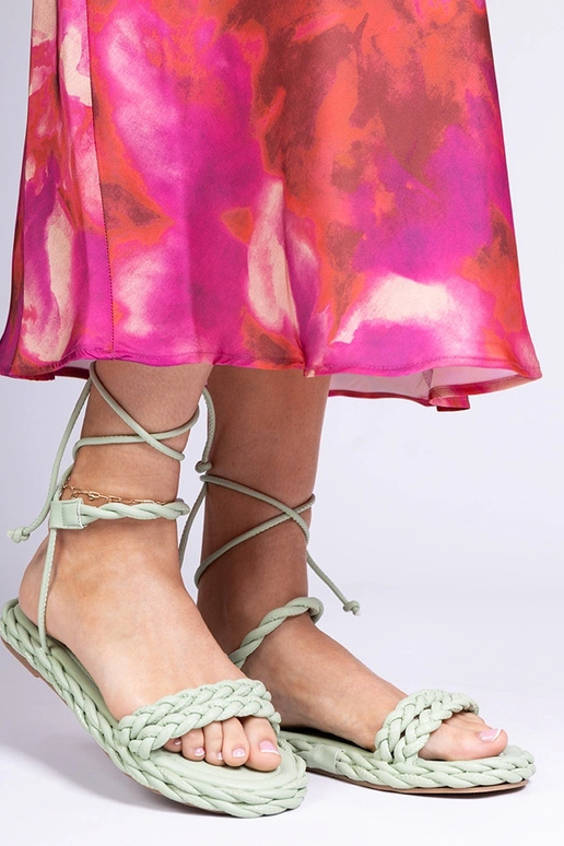 Sandálias femininas trançadas verdes... Sandálias femininas trançadas verdes...