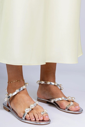 Sandálias femininas...