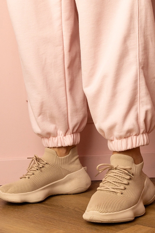 Tênis femininos bege esportivos com...