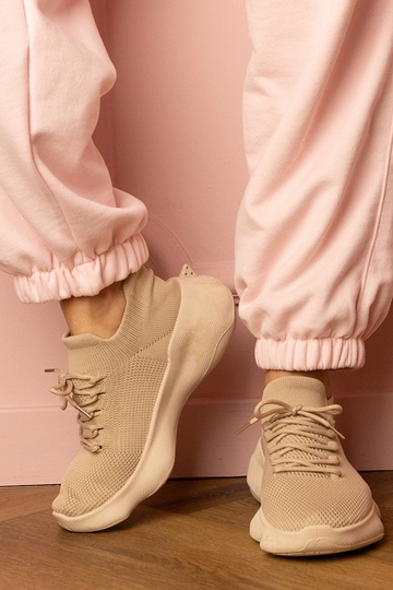 Tênis femininos bege... 2