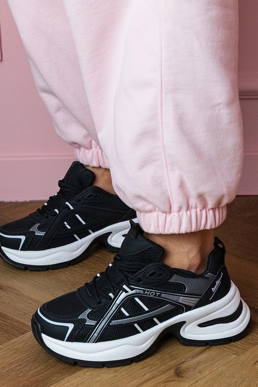 Tênis femininos pretos com plataforma... Tênis femininos pretos com plataforma...