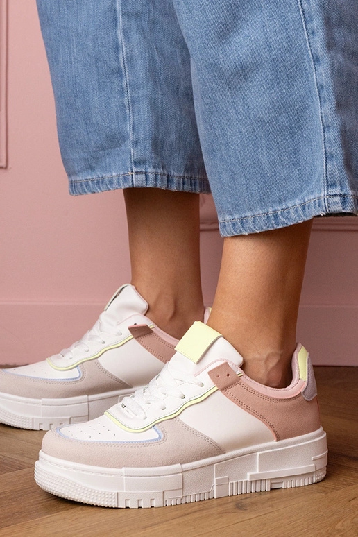 Tênis femininos brancos e cinzas com...