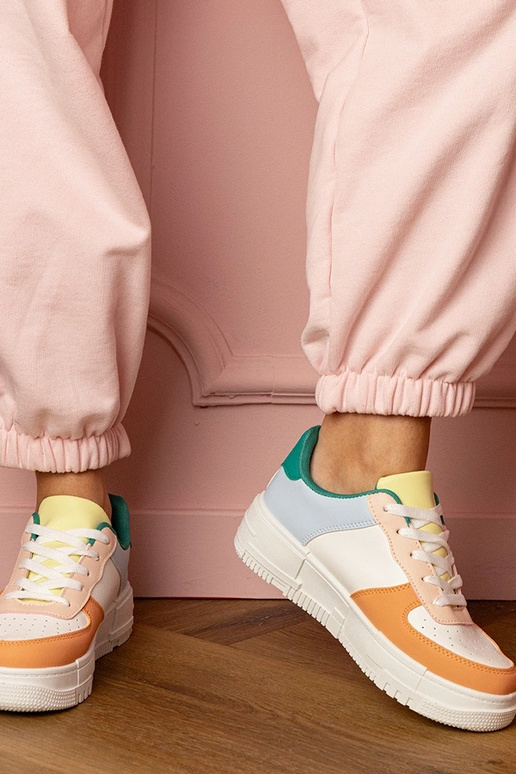 Tênis femininos laranja com...