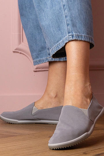 Sandálias esportivas... 2