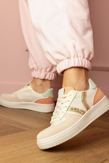 Tênis esportivos femininos...