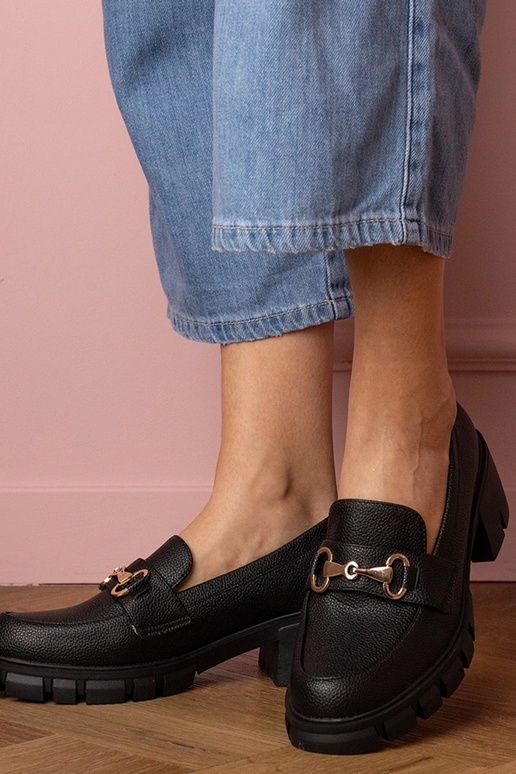 Sapatos femininos de cano baixo... Sapatos femininos de cano baixo...