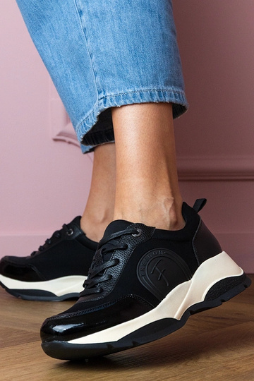 Tênis femininos negros Wener 2