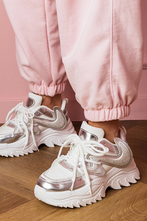 Ténis femininos brancos com...