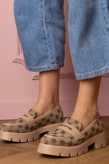Mocassins femininos marrons com decoração de bordado Renos