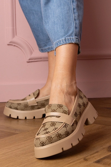 Mocassins femininos marrons com decoração de bordado Renos 2