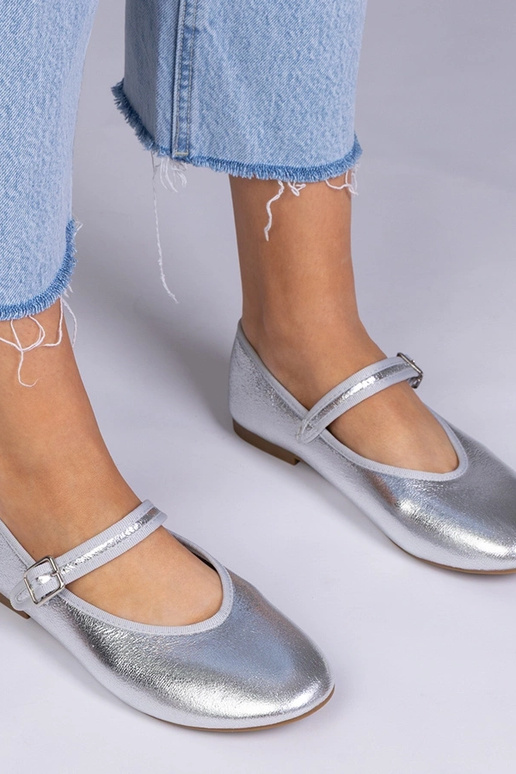 Sapatilhas femininas prateadas com...