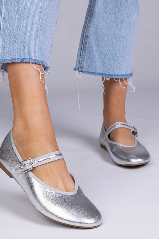 Sapatilhas femininas prateadas com...