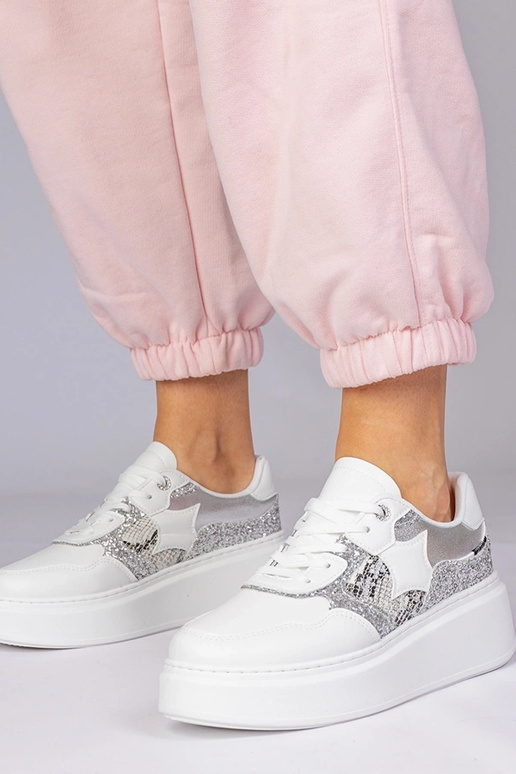 Ténis brancos com glitter e padrão de...