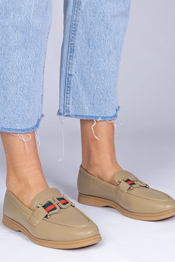 Mocassins pretos de couro... 2