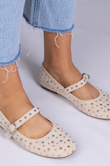 Bailarinas bege com tachas...