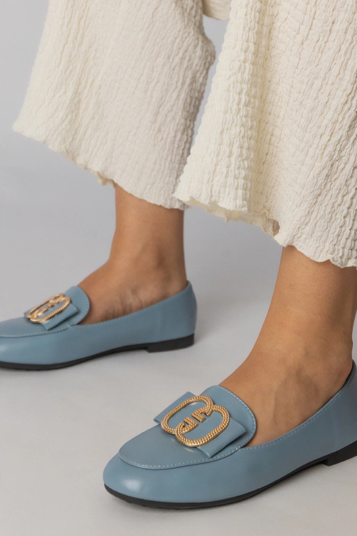 Mocassins femininos azuis com adornos...