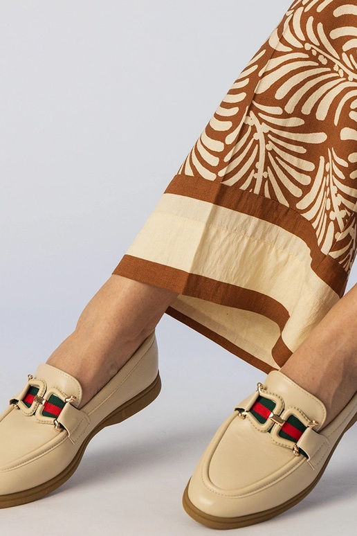 Mocassins cremosos em eco-couro com...