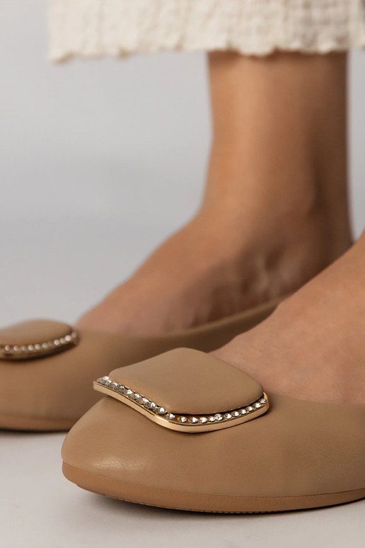 Balerinas femininas marrons com...