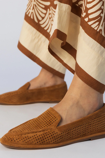 Mocassins pretos em couro...