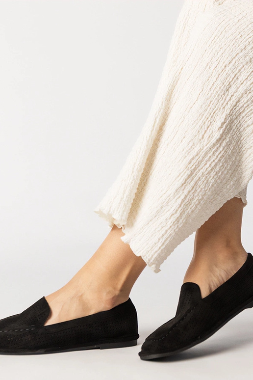 Mocassins pretos de camurça...