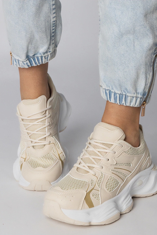 Tênis esportivos cor areia com solado...