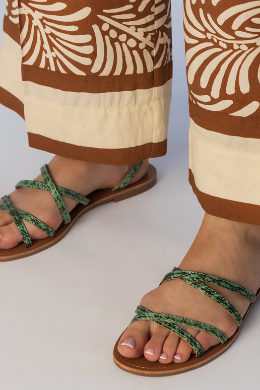 Sandálias verdes de sola plana, "Kates"