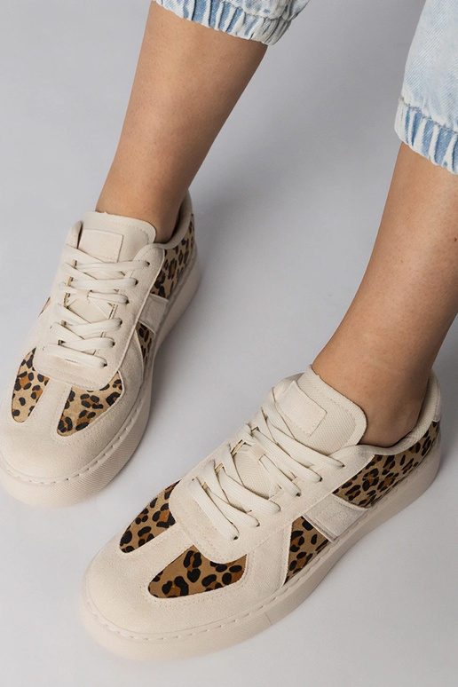 Tênis femininos cor areia com estampa...