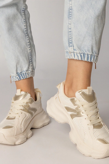 Tênis femininos cor areia... 2