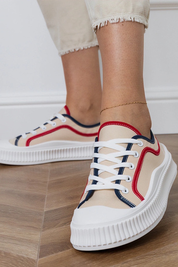 Sapatos femininos em tom areia com plataforma, "Salis"