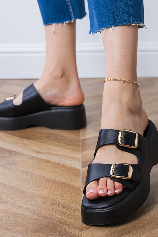 Wollis chinelos pretos com fivelas de...