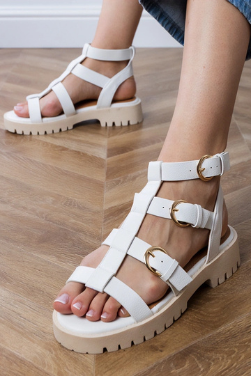 Sandalias brancas estilo gladiador com fecho no tornozelo, "Badana" 2