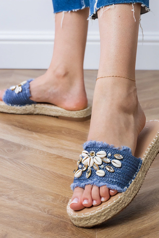Espadrilhas azuis trançadas com...