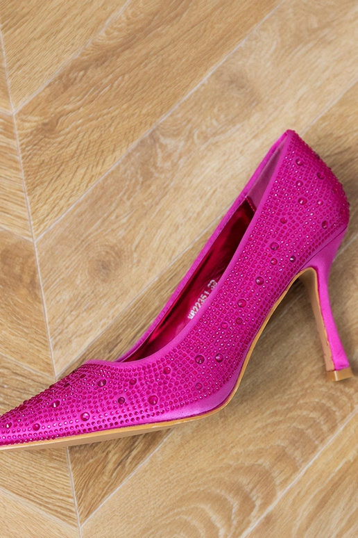 Sandálias de seda rosas com zircônios... Sandálias de seda rosas com zircônios...