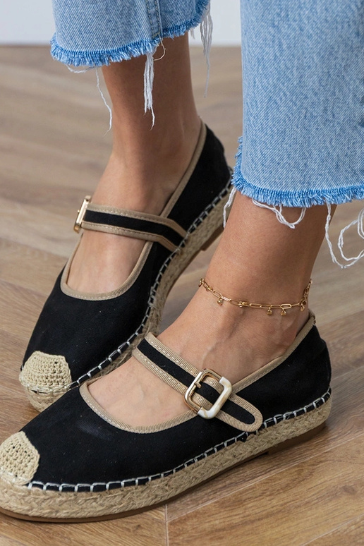 Espadrilhas pretas com fivela...