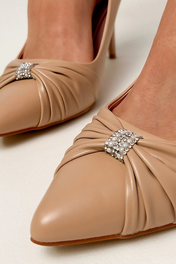 Sandálias clássicas marrons...