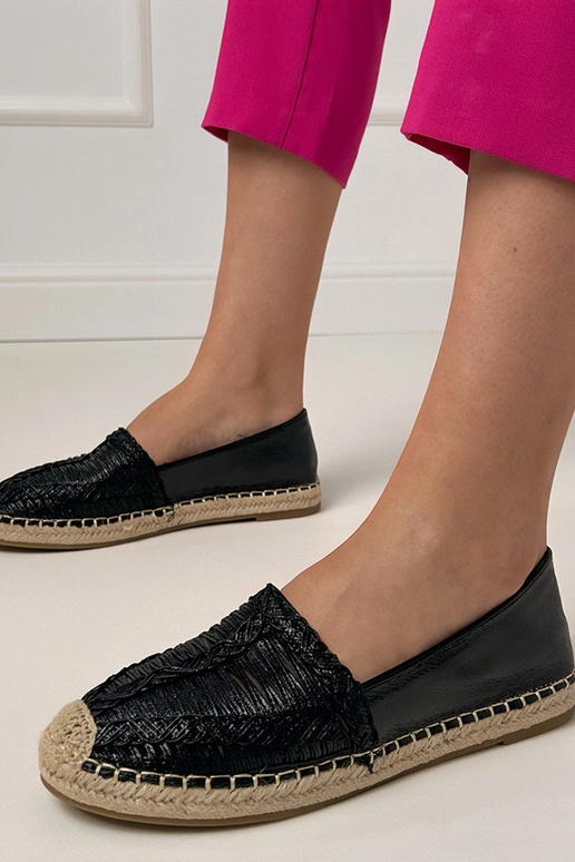 Espadrilhas pretas rendadas com...