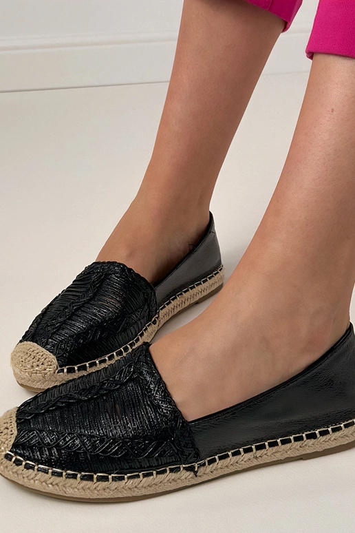 Espadrilhas pretas rendadas com...