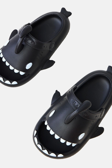 Chinelos infantis pretos... 2