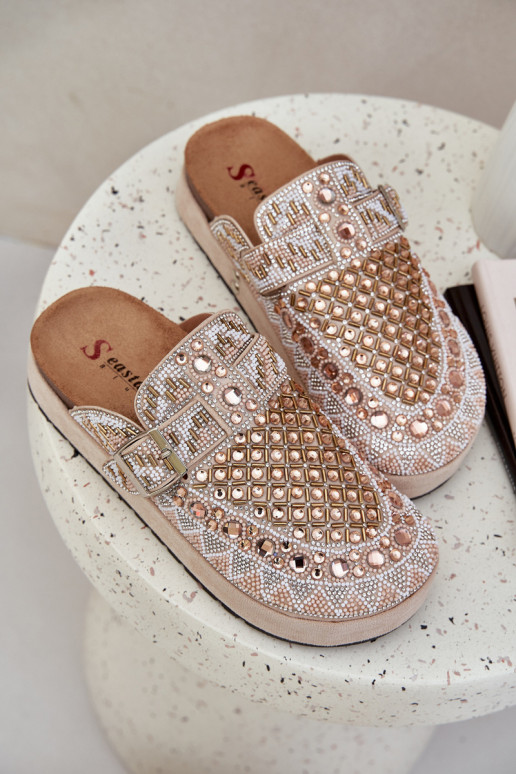 Decorado Chinelos com uma plataforma bege Terfitra Decorado Chinelos com uma plataforma bege Terfitra