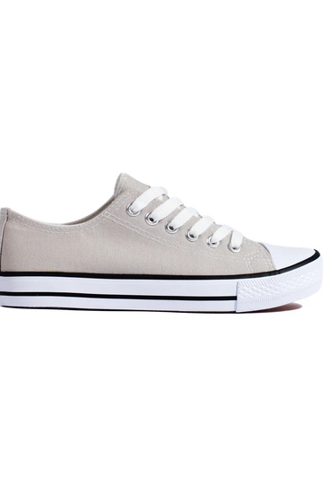 Sapatos femininos na cor...