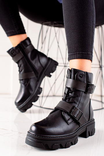 Botas femininas com fivelas... 2