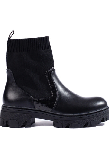 Botins femininos com parte...