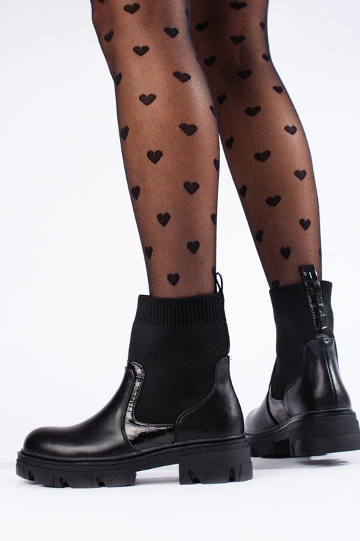 Botins femininos com parte superior...