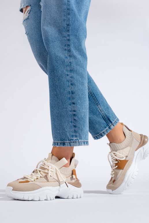 com cadarços tênis modelo sapatos...