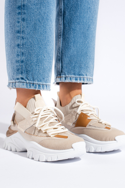 com cadarços tênis modelo sapatos...