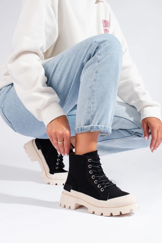 botas com plataforma feminina...