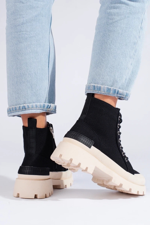 botas com plataforma feminina...