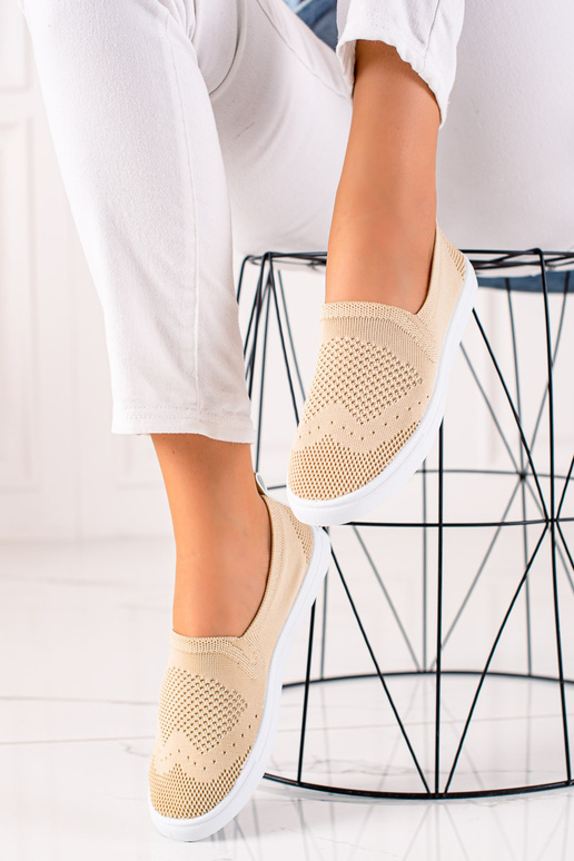 com elementos vazados Sapatos... com elementos vazados Sapatos...